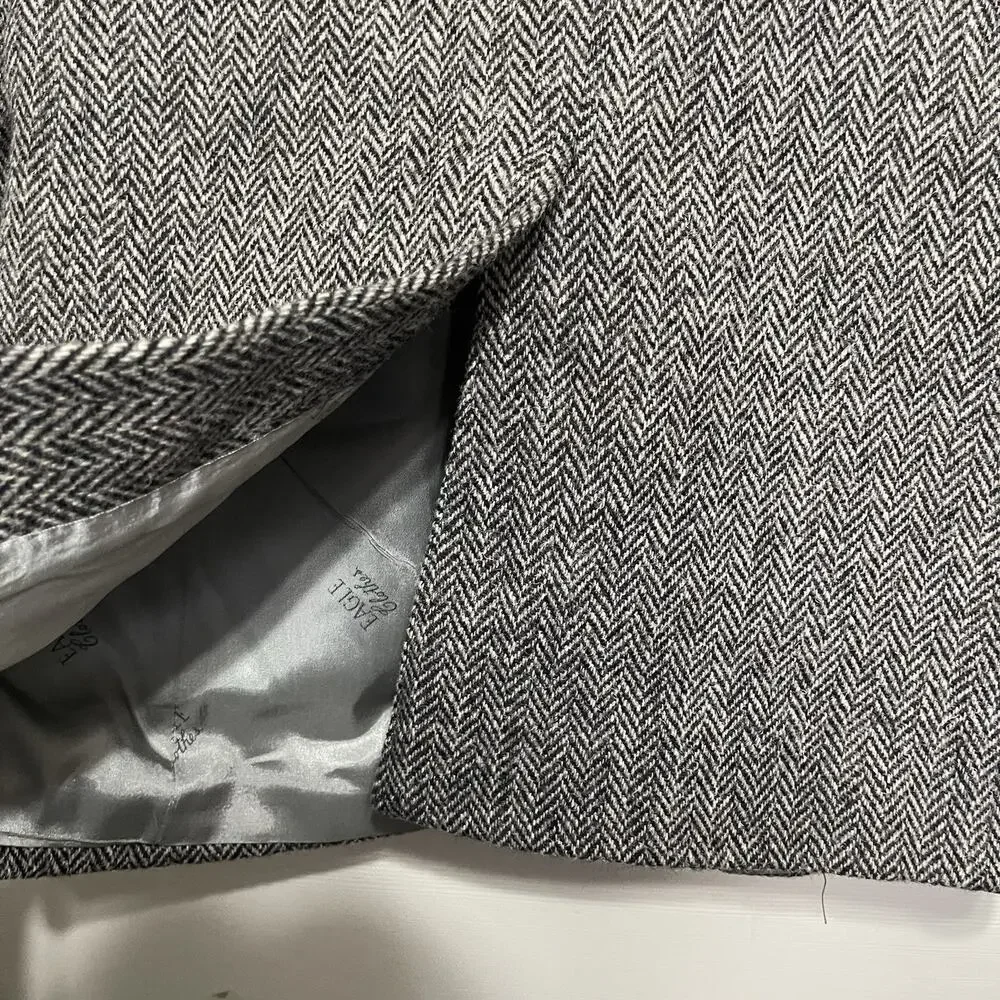 VTG Harris Tweed‎ Sport Coat Blazer Jacket Size 41 Gray Herringbone Wool